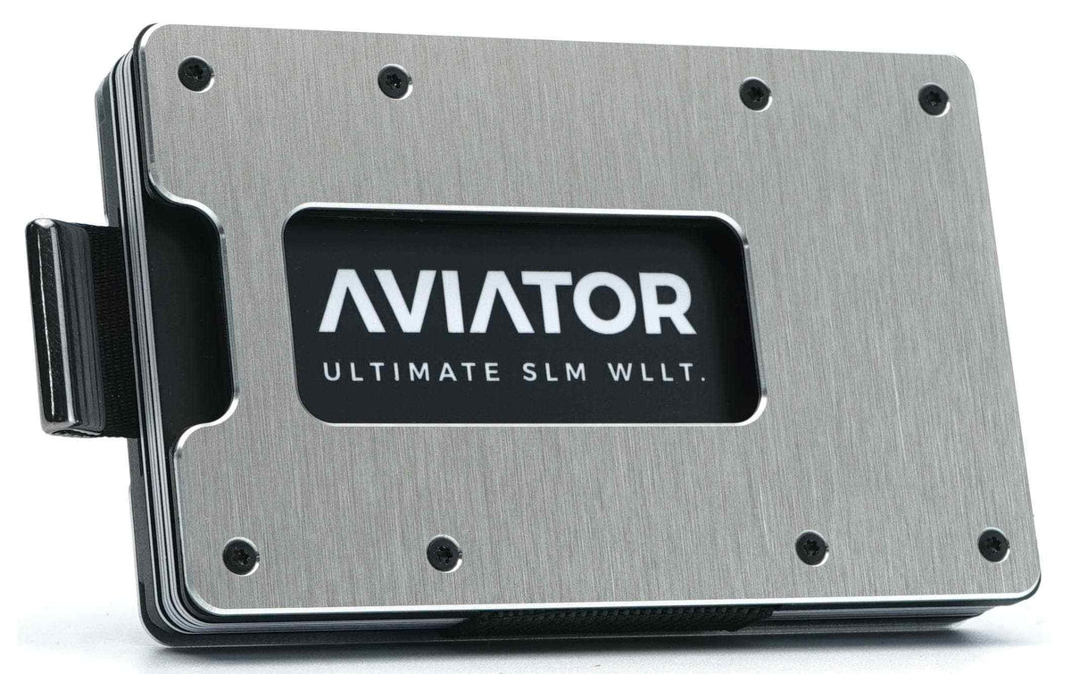 AVIATOR Slide-Portemonnaie in Silber mit gebürsteter Oberfläche, AirTag-Fach und Geldclip.