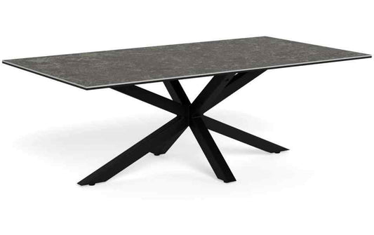 Schwarzer Couchtisch AC Design Heaven, rechteckige dunkle Platte und markantes Kreuzgestell