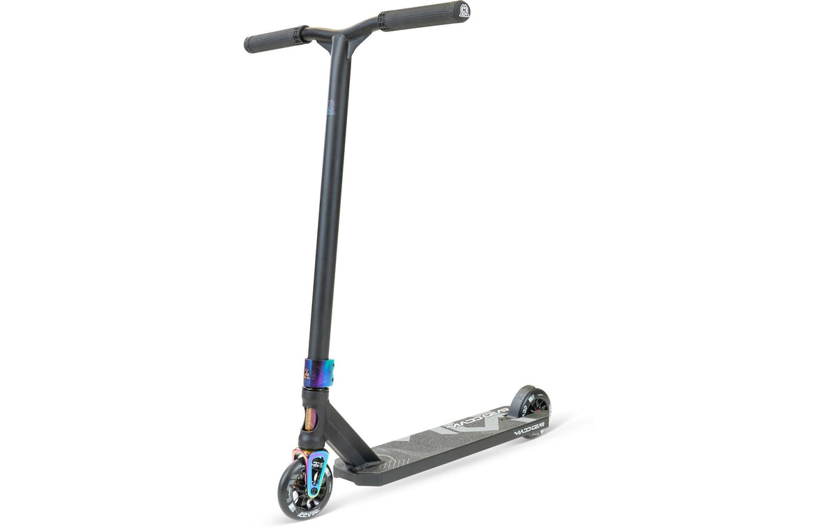 Madd Gear Scooter Freestyle MG5 Axion Schwarz/Rainbow