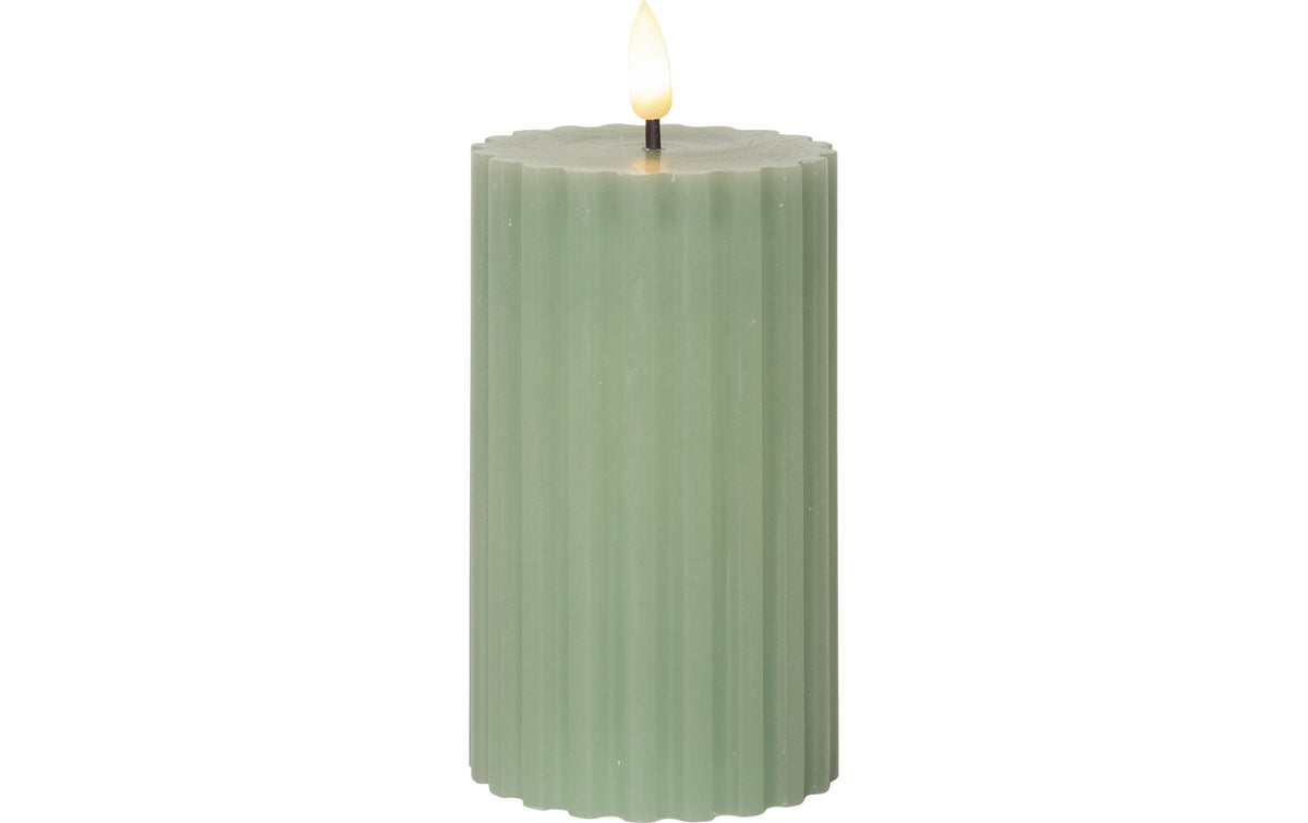 LED-Kerze Pillar Flamme 15 cm batteriebetrieben mit Timer