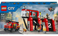 LEGO® City Feuerwehrstation mit Drehleiterfahrzeug 60414