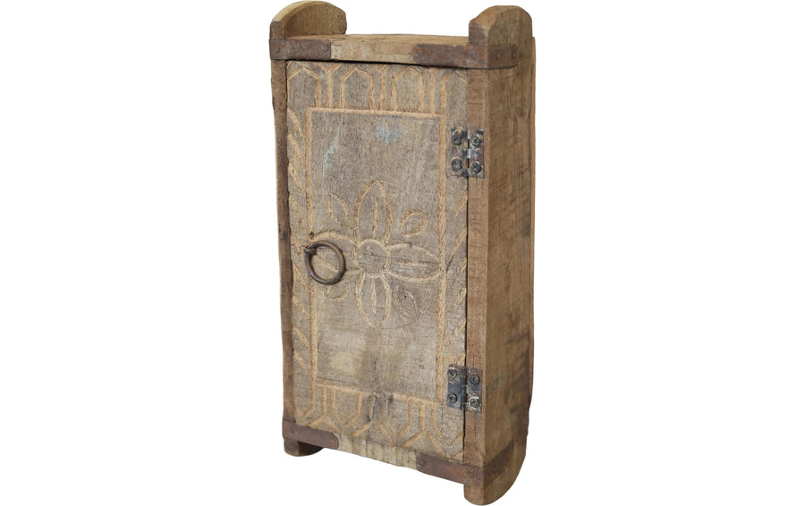 Chic Antique Wandschrank Grimaud aus Backsteinform