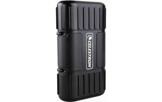 Celestron Powertank LT Lithium-Akku mit geripptem schwarzem Gehäuse und Markenlogo