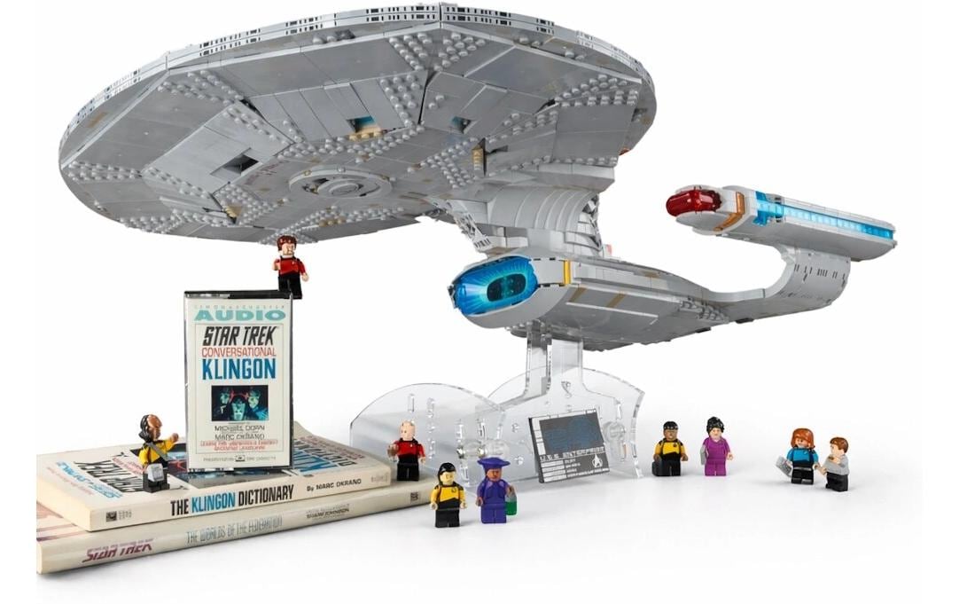 iDisplayit Acryl-Ständer 2 in 1 LEGO 10356 Star Trek U.S.S. Verstellbar
