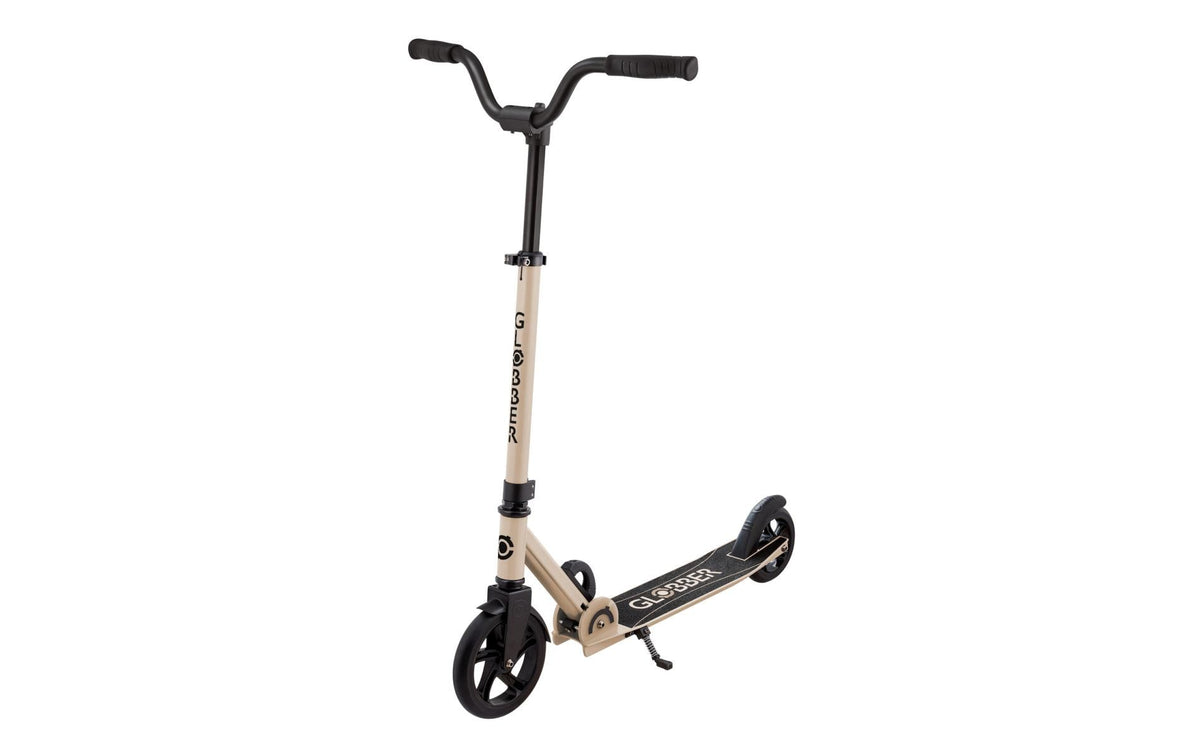GLOBBER Flow Rider Tretroller Aluminium Sand