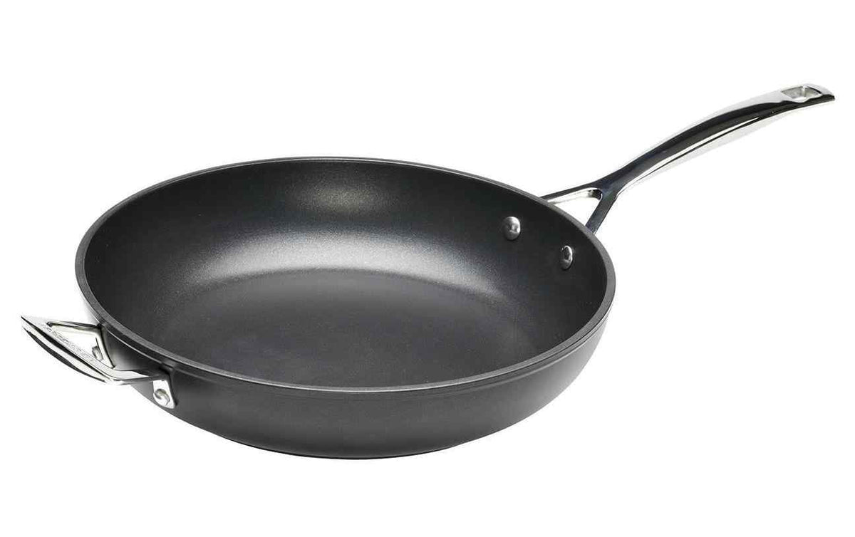 Le Creuset hohe Aluminium-Bratpfanne, 30 cm, mit schwarzer Antihaftbeschichtung und langem Griff