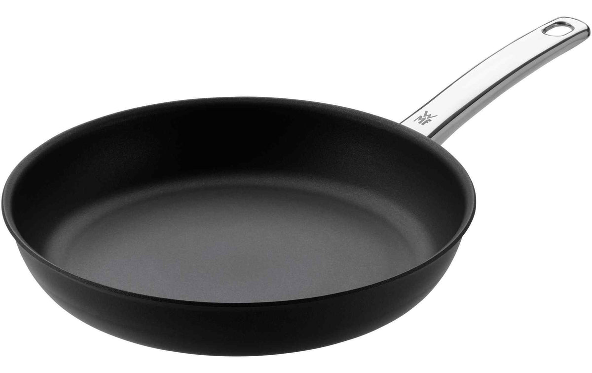 WMF Steakpfanne, schwarze Bratpfanne mit 28 cm Durchmesser und langem Metallgriff